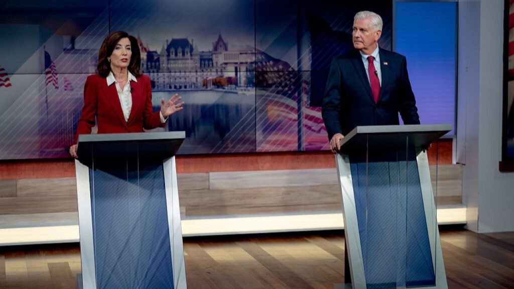 Hochul ve Blakeman, Midterm Seçimleri öncesi NY’de göç üzerine tartıştı Hochul ve Blakeman, Midterm Seçimleri öncesi NY'de göç üzerine tartıştı