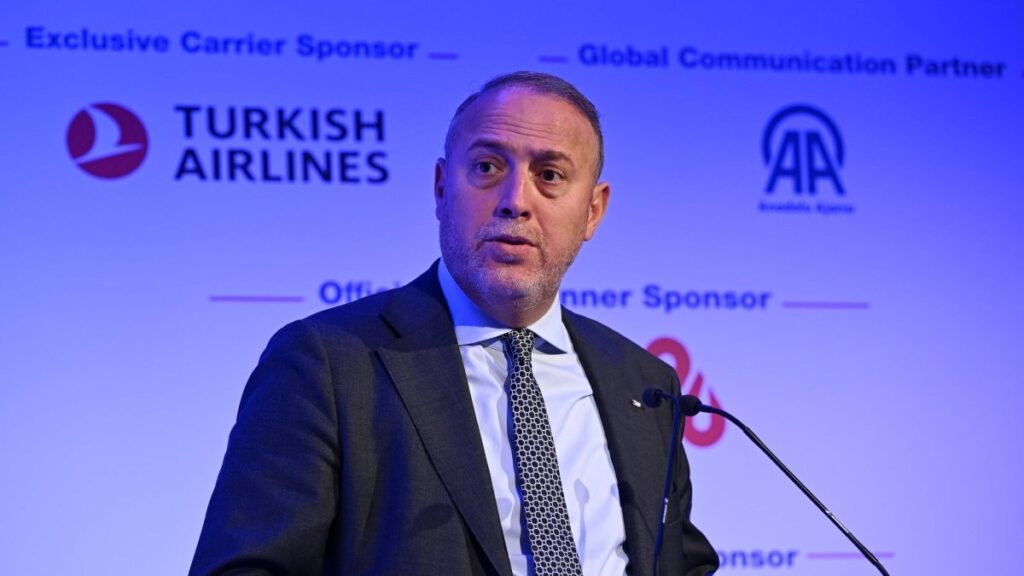 Hükümetler Filistin konusunda halka kulak vermek zorunda: Husam Zomlot