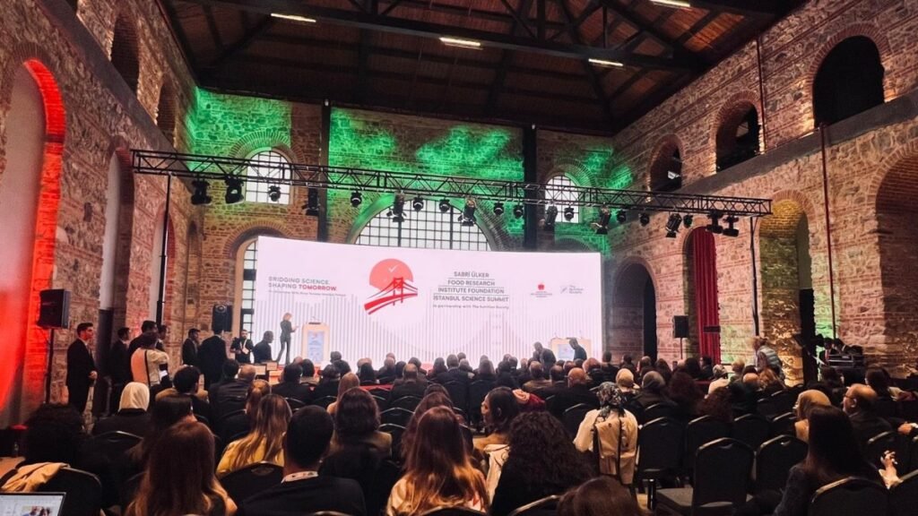 İstanbul Zirvesi, daha sağlıklı nesiller için uzmanları bir araya getirdi İstanbul Zirvesi, daha sağlıklı nesiller için uzmanları bir araya getirdi