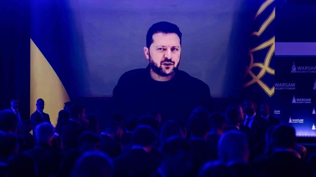 Kiev, Rus rafineri saldırılarına 2 günlük ara verdi, Kremlin sessiz kaldı Kiev, Rus rafineri saldırılarına 2 günlük ara verdi, Kremlin sessiz kaldı