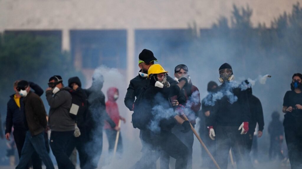 'Kimse bizi duymadı': Gen Z Avrupa'da protestoları artırıyor