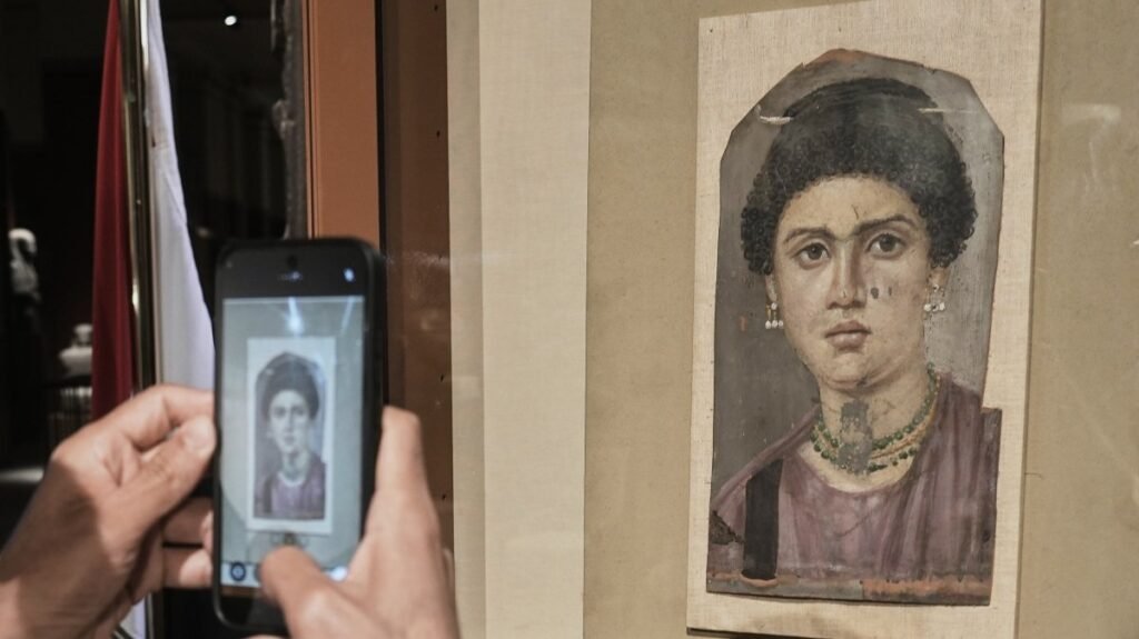 Mısır, 2. yüzyıla ait Fayoum portresini Roma sergisine gönderecek Mısır, 2. yüzyıla ait Fayoum portresini Roma sergisine gönderecek