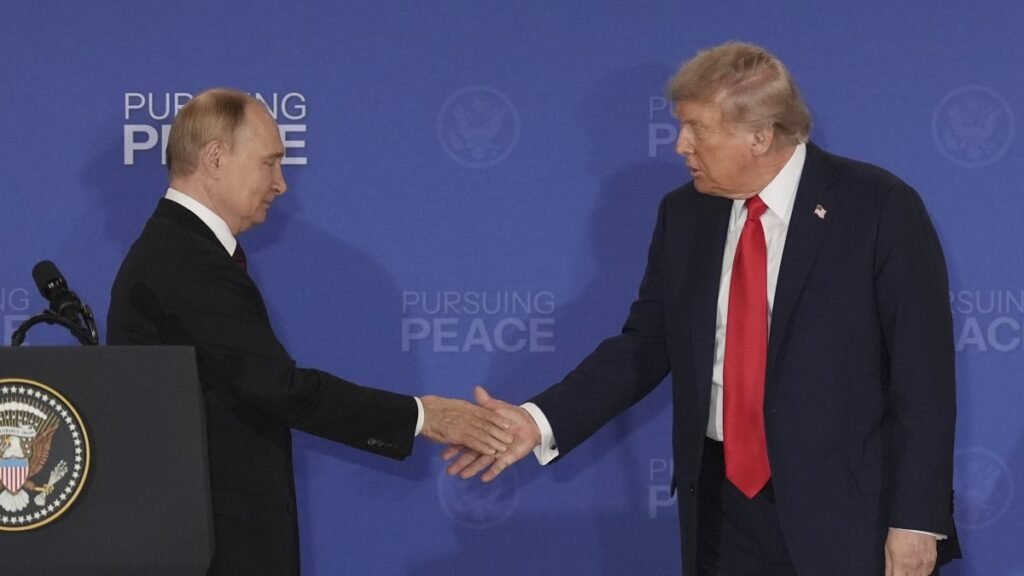 Moskova, Trump’un yaptırım muafiyetini memnuniyetle karşıladı, Ukrayna endişeli Moskova, Trump'un yaptırım muafiyetini memnuniyetle karşıladı, Ukrayna endişeli