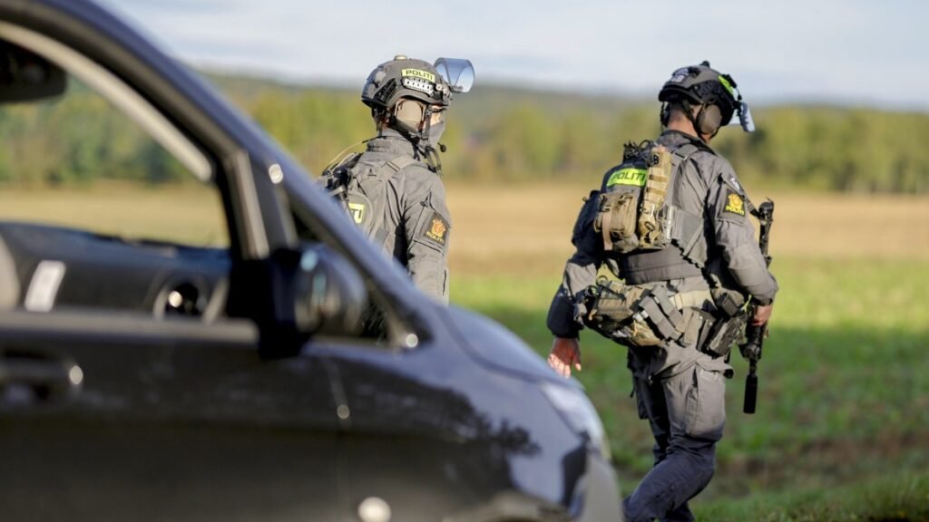 Norveç’te NATO alım dolandırıcılığı şüphesiyle 5 kişi tutuklandı Norveç'te NATO alım dolandırıcılığı şüphesiyle 5 kişi tutuklandı