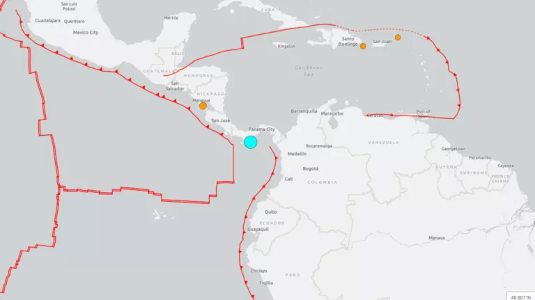 Panama’da 8.2 büyüklüğünde deprem, tsunami uyarısı verildi Panama'da 8.2 büyüklüğünde deprem, tsunami uyarısı verildi