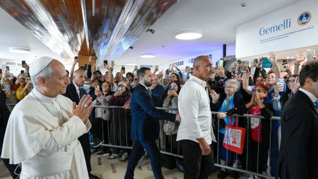 Papa Leo XIV’ün akciğer ameliyatı başarılı geçti, Vatikan açıkladı Papa Leo XIV'ün akciğer ameliyatı başarılı geçti, Vatikan açıkladı