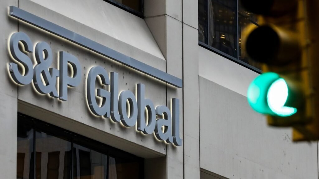 S&P Global: Fon soruşturması Türkiye kredi notunu etkilemiyor S&P Global: Fon soruşturması Türkiye kredi notunu etkilemiyor