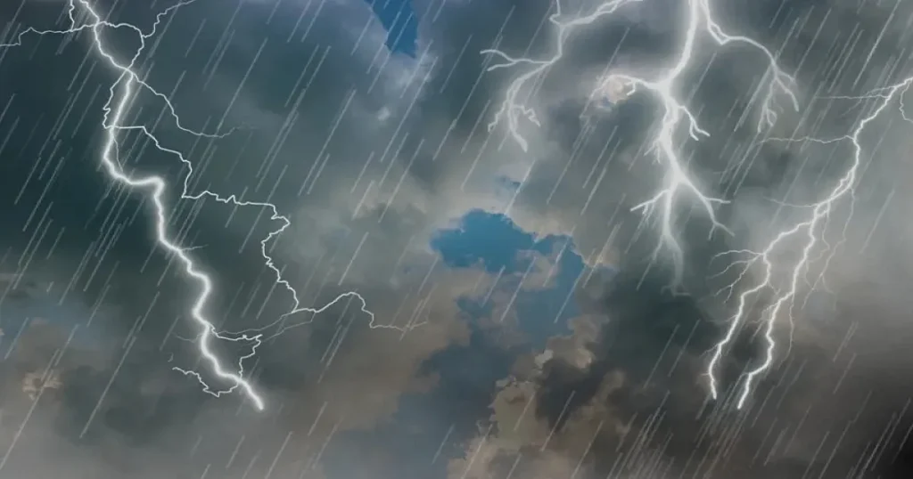 Şiddetli Hava Koşulları Kıbrıs'ı Vuruyor, Paphos'ta Sel ve Elektrik Kesintileri