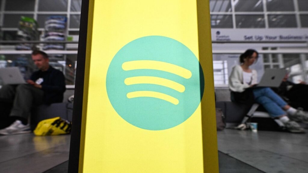 Spotify, önerilerden 50 milyondan fazla yapay zeka track'ini engelledi