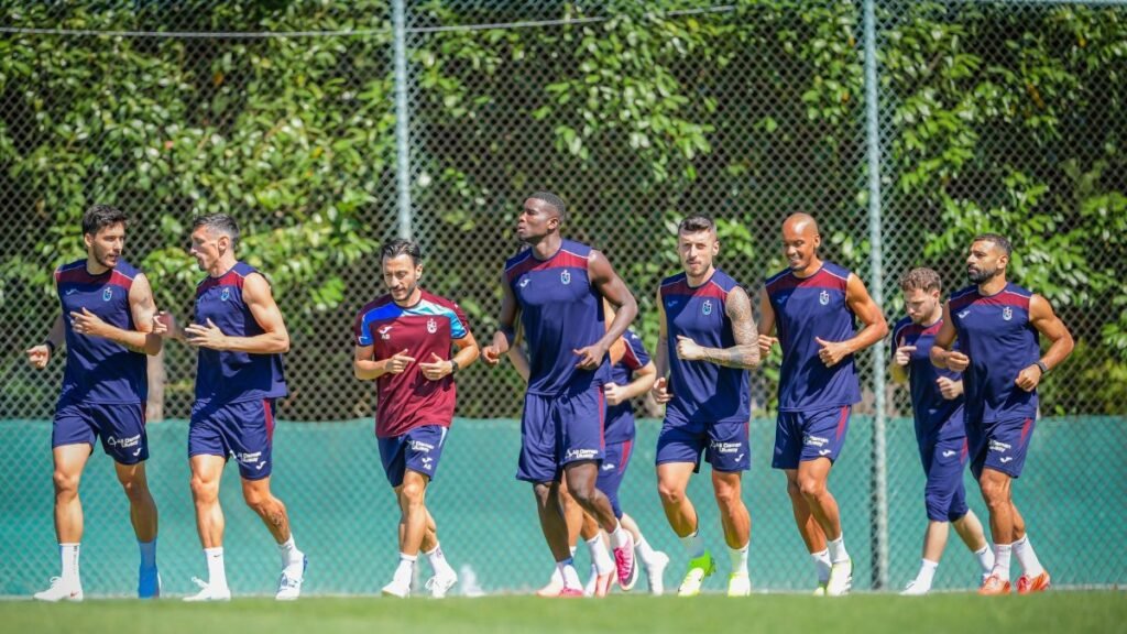 Trabzonspor, Konferans Ligi'nde KuPS'e karşı galibiyet peşinde