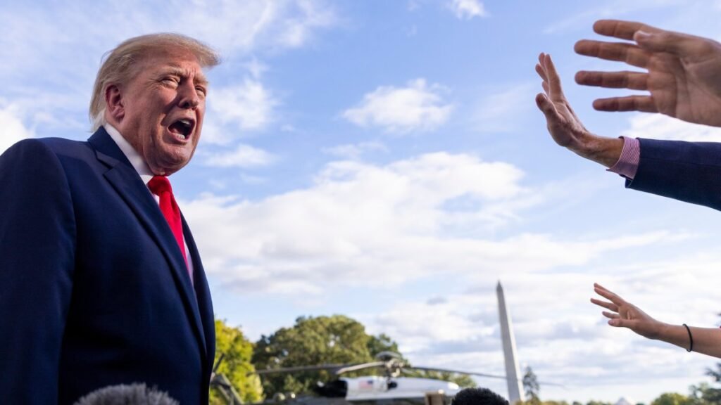 Trump: Çin ve Rusya'nın Tahran'a destek vermesi çok şey kaybettirir