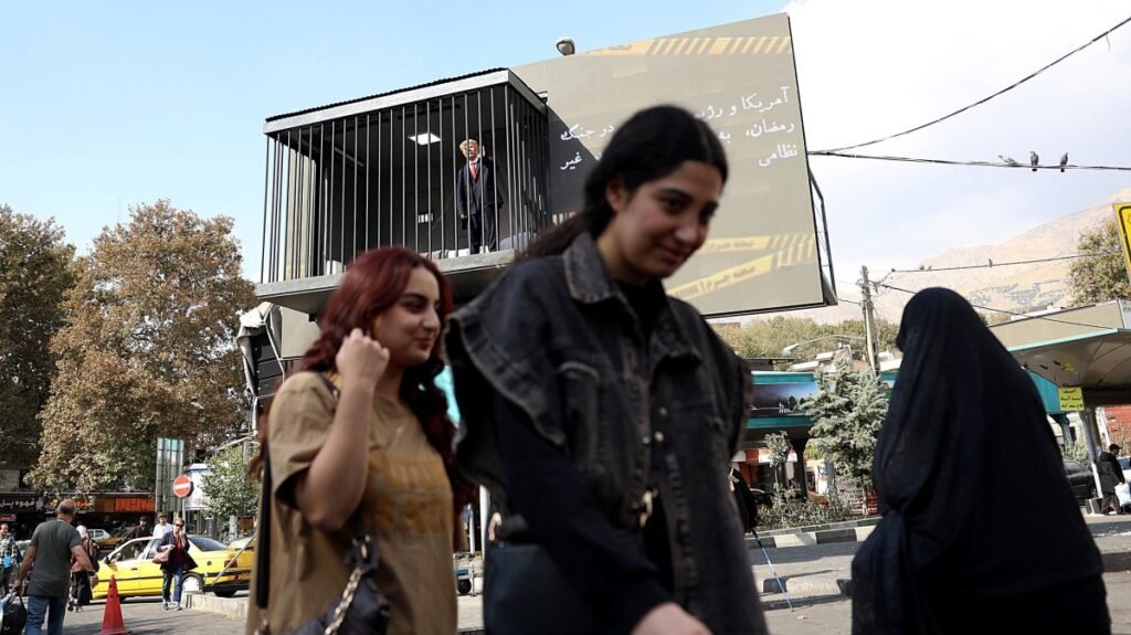 Trump, ara seçimlerden sonra İran savaşına hazırlansın dedi Trump, ara seçimlerden sonra İran savaşına hazırlansın dedi