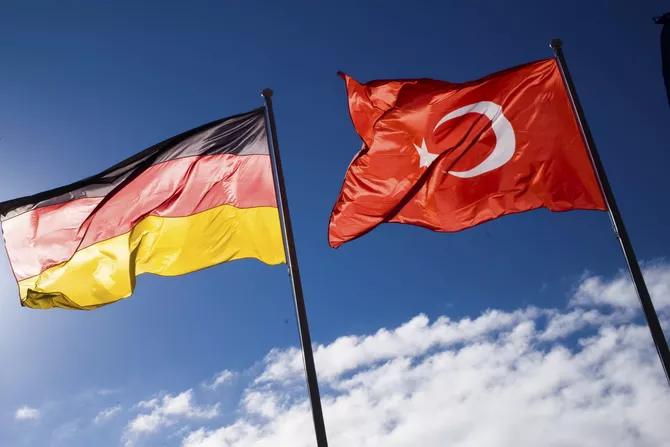 Türkiye Almanya ile yeni ortak enerji projeleri peşinde Türkiye Almanya ile yeni ortak enerji projeleri peşinde