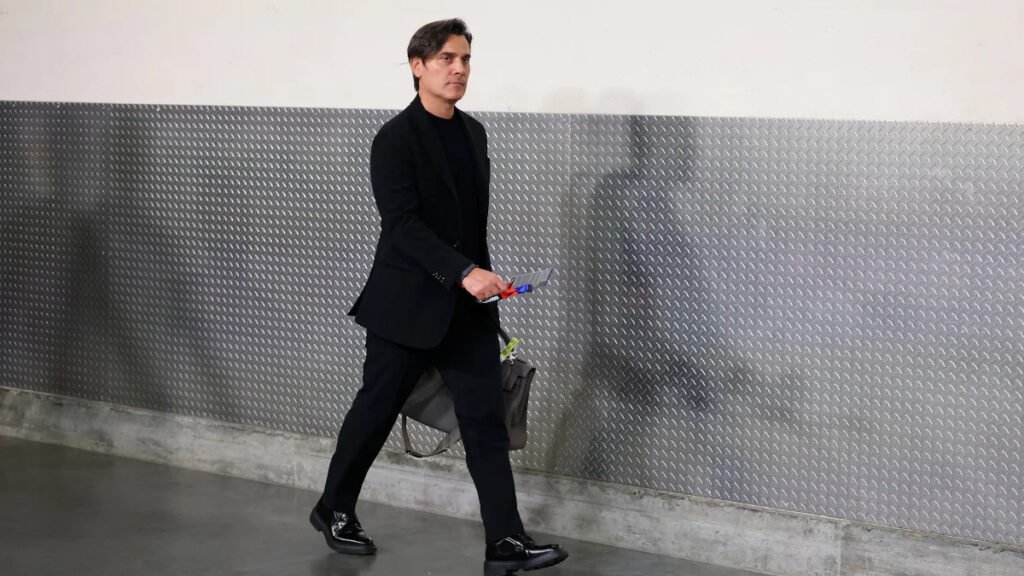 Türkiye Montella'yı kovmaya hazırlanıyor, Arda Turan önde geliyor