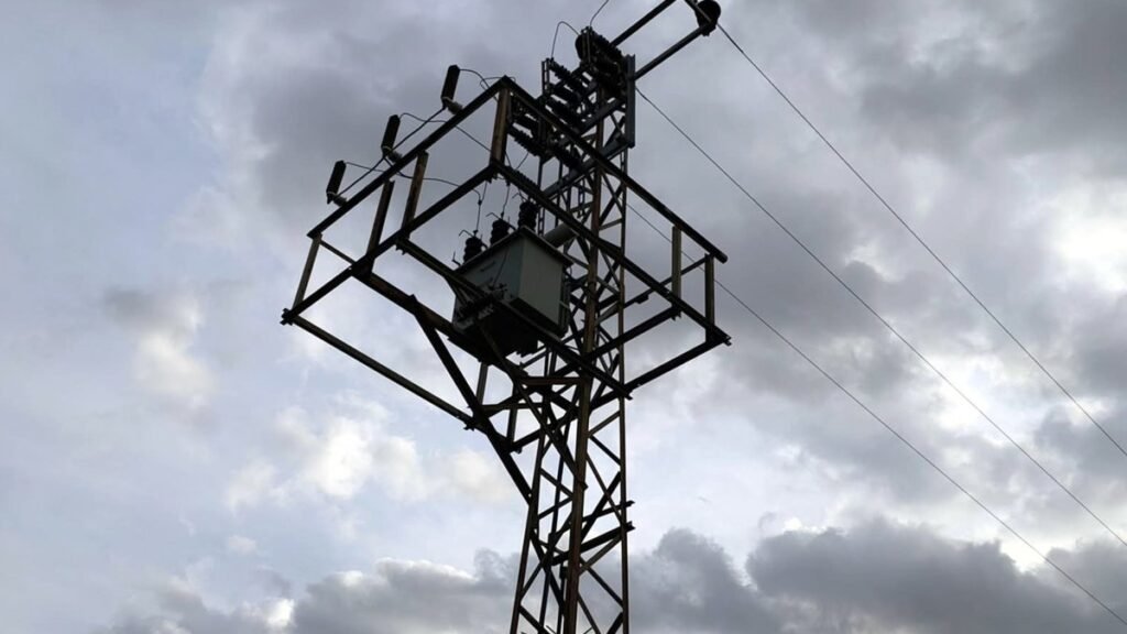 Türkiye, elektrik sübvansiyon limitini düşürdü, 6.5 milyon hane etkilenecek