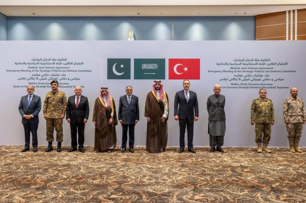 Türkiye ve Pakistan, Yemen çatışması nedeniyle Suudi Arabistan’a asker gönderecek Türkiye ve Pakistan, Yemen çatışması nedeniyle Suudi Arabistan'a asker gönderecek