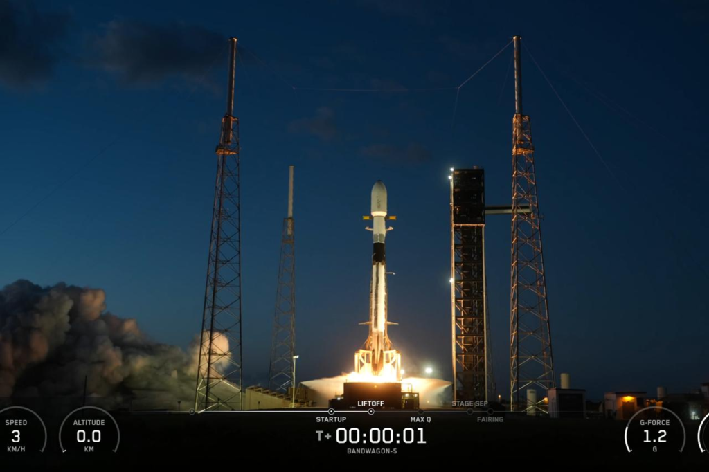 Türkiye'nin Fergani, Florida'dan SpaceX lansmanı sonrası uyduyu yörüngeye gönderdi