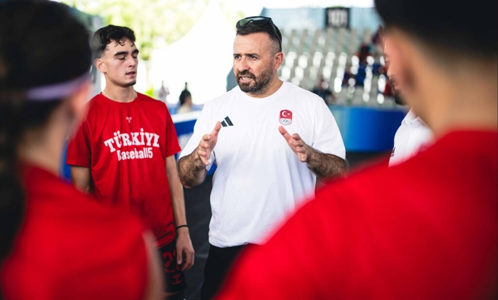 Türkiye’nin Helva, Baseball5’in olimpik debutunda kararlılık ve disiplin vadediyor Türkiye'nin Helva, Baseball5'in olimpik debutunda kararlılık ve disiplin vadediyor