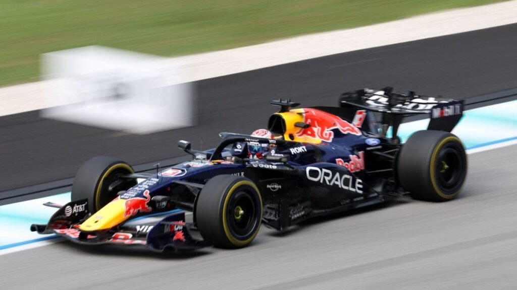 Verstappen Bahreyn GP’de hız rekoru kırdı, Sepang’da aşırı sıcaklar etkili Verstappen Bahreyn GP'de hız rekoru kırdı, Sepang'da aşırı sıcaklar etkili