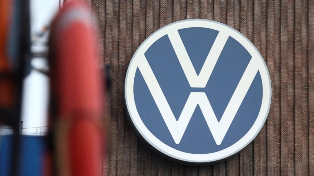 Volkswagen, 2030'a kadar küresel maaşları donduracak