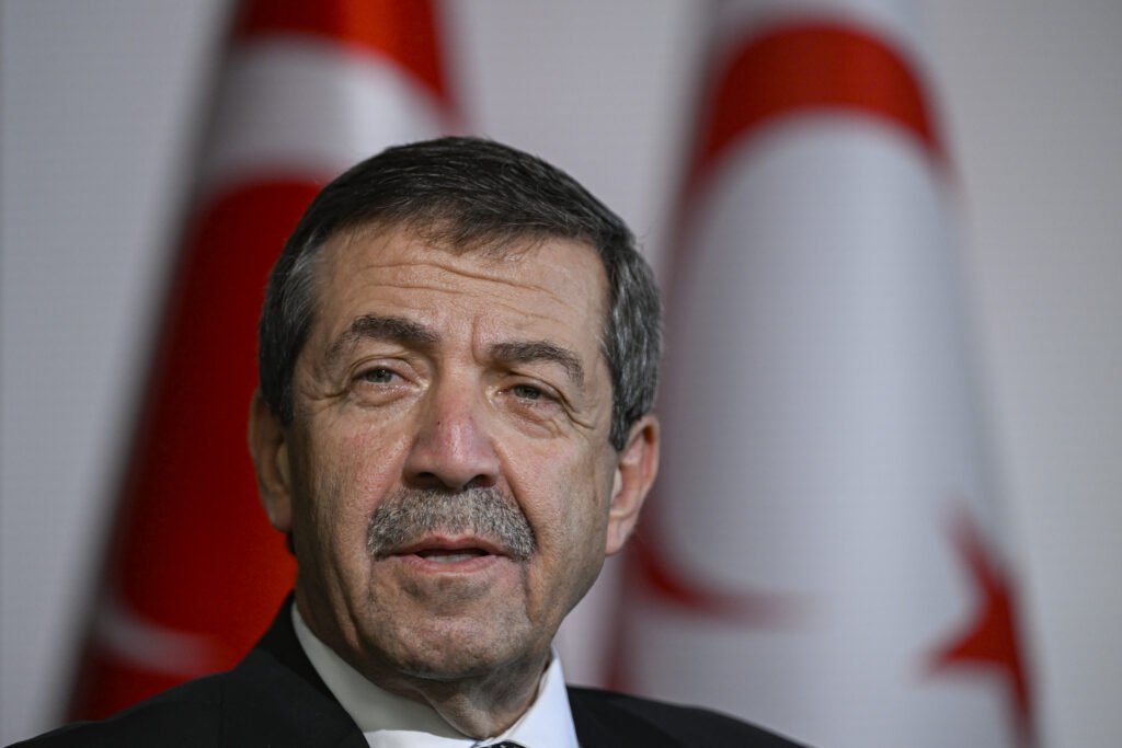 Dışişleri Bakanı Ertuğruloğlu, İTT toplantısı için Bağdat’a gitti