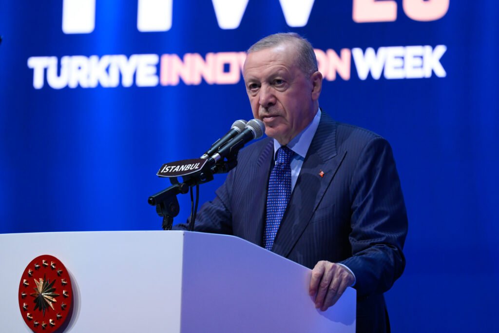 Erdoğan: “Fon sorununu kontrol altına aldık” Erdoğan: “Fon sorununu kontrol altına aldık”