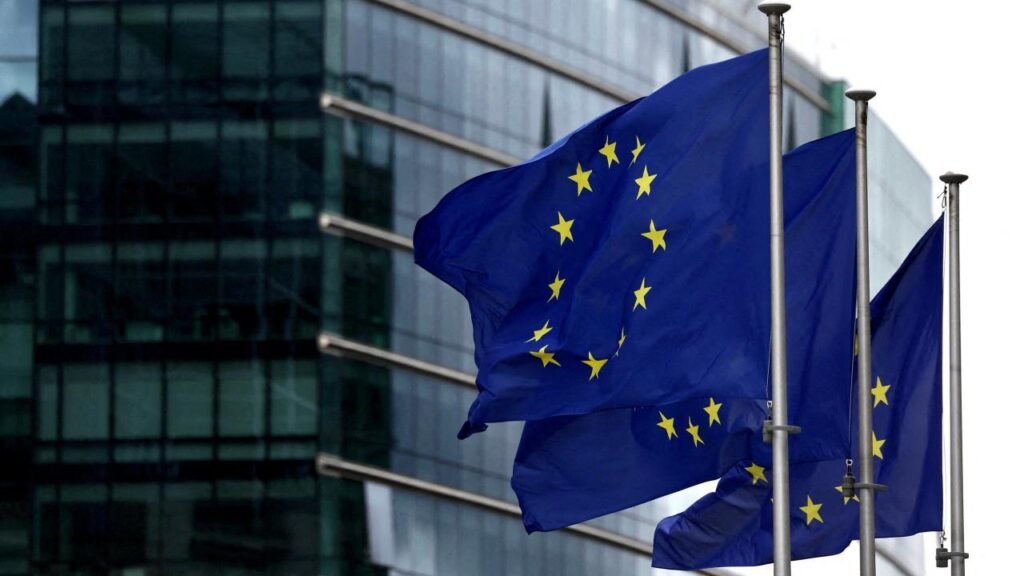 AB, üye ülkeleri Ukrayna’ya destek için 21,3 milyar avroluk savunma fonunu kullanmaya çağırdı AB, üye ülkeleri Ukrayna'ya destek için 21,3 milyar avroluk savunma fonunu kullanmaya çağırdı