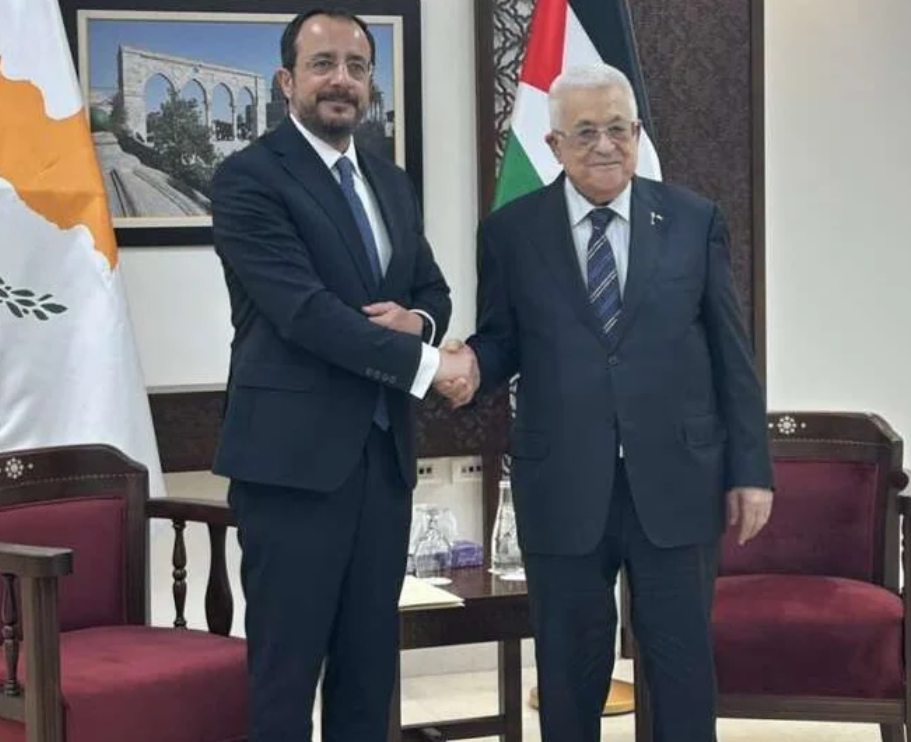 Filistin Devlet Başkanı Abbas Rum lider Hristodulidis’le görüştü Filistin Devlet Başkanı Abbas Rum lider Hristodulidis’le görüştü