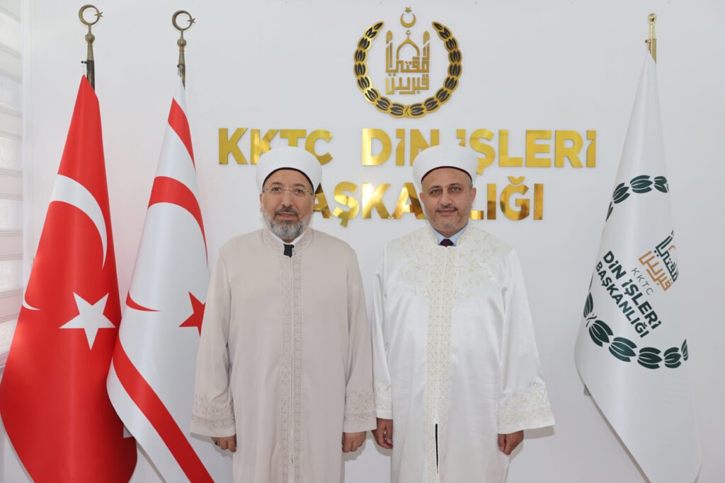 Diyanet İşleri Başkanı Arpaguş, Din İşleri Başkanı Moral’ı ziyaret etti Diyanet İşleri Başkanı Arpaguş, Din İşleri Başkanı Moral'ı ziyaret etti