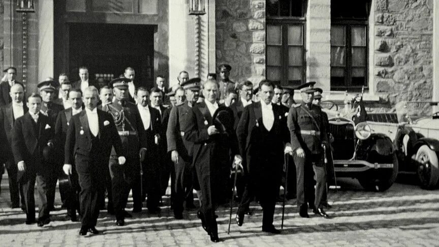 Türkiye Cumhuriyeti 103 yaşında Türkiye Cumhuriyeti 103 yaşında