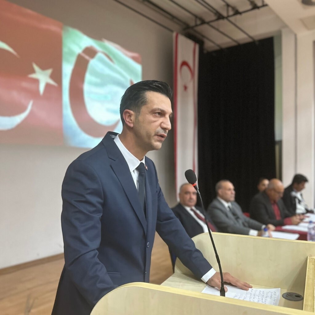 Büsküvütçü, Facebook hesabının askıya alındığını duyurdu Büsküvütçü, Facebook hesabının askıya alındığını duyurdu