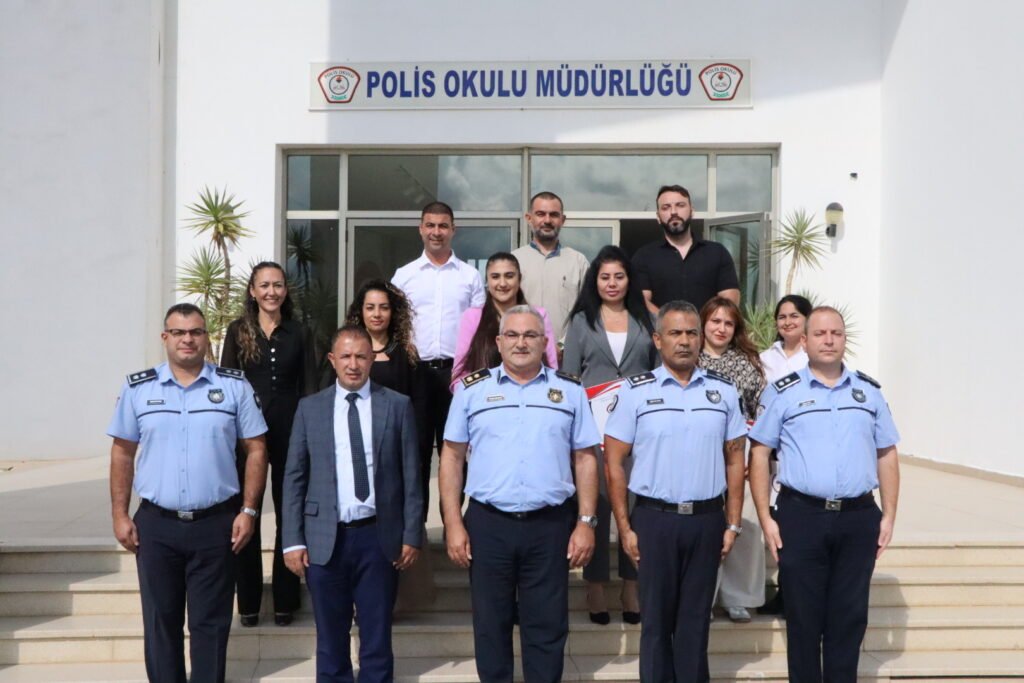Çevre Koruma Dairesi personeline Polis Okulu’nda kurs verildi Çevre Koruma Dairesi personeline Polis Okulu'nda kurs verildi