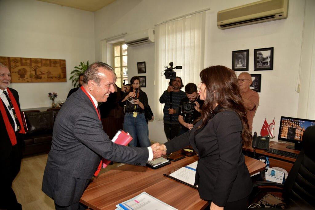 DP, 6 Aralık seçimleri için YSK’ya resmi başvurusunu yaptı DP, 6 Aralık seçimleri için YSK’ya resmi başvurusunu yaptı
