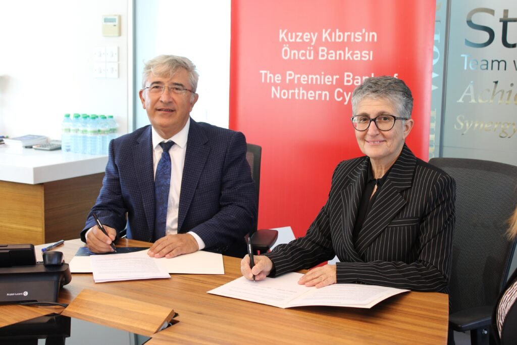 Creditwest Bank, KTEV burs işbirliğini yeniledi Creditwest Bank, KTEV burs işbirliğini yeniledi