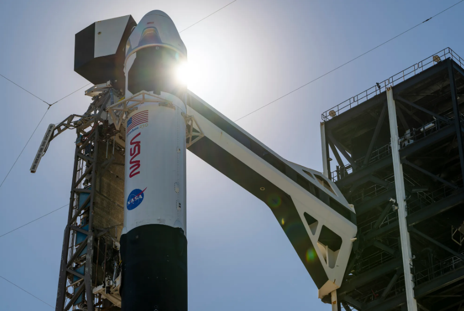 NASA, Crew-13 mürettebatını taşıyan Dragon uzay aracını Uluslararası Uzay İstasyonu’na fırlattı NASA, Crew-13 mürettebatını taşıyan Dragon uzay aracını Uluslararası Uzay İstasyonu'na fırlattı
