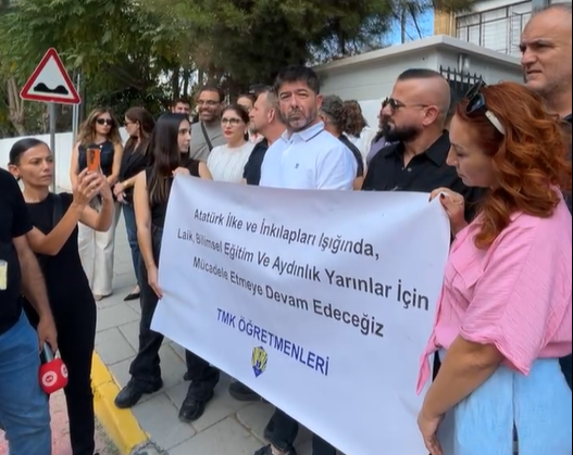 KTOEÖS, TMK’de uyarı grevi ve açıklama yaptı KTOEÖS, TMK’de uyarı grevi ve açıklama yaptı