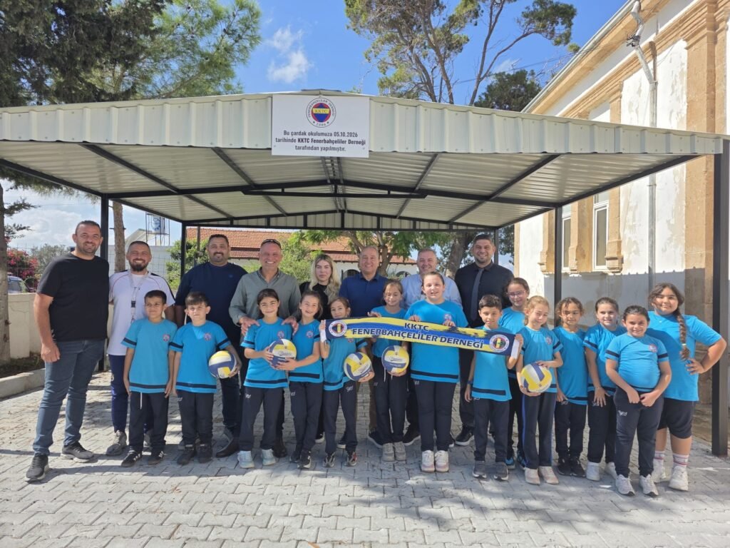 KKTC Fenerbahçeliler Derneği’nden Yeni Erenköy İlkokulu’na çardak