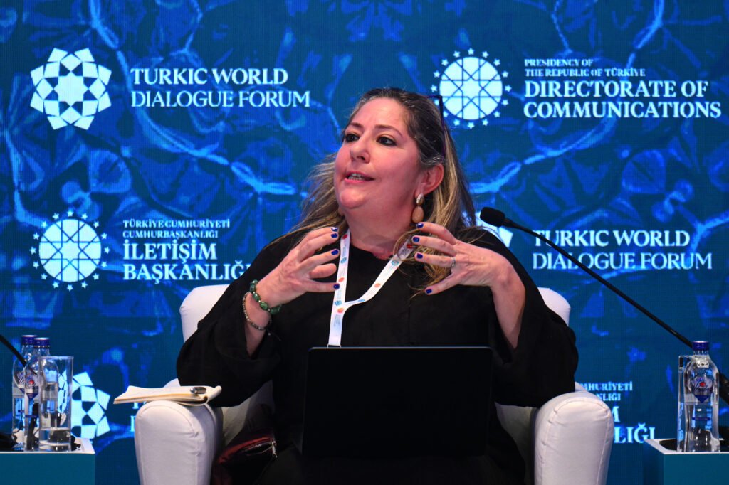 “Türk Dünyası Diyalog Forumu” kapsamında “Küresel Dönüşüm Çağında Türk Dünyasının Jeopolitik Rolü” Paneli düzenlendi "Türk Dünyası Diyalog Forumu" kapsamında "Küresel Dönüşüm Çağında Türk Dünyasının Jeopolitik Rolü" Paneli düzenlendi