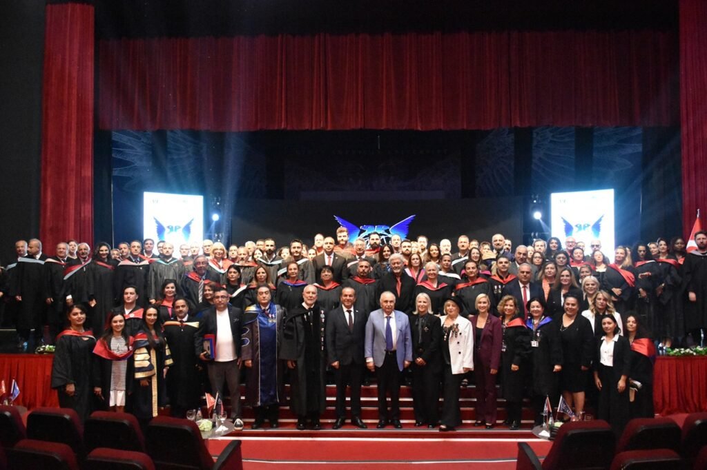 GAÜ 2026- 2027 Akademik Yılı törenle başladı GAÜ 2026- 2027 Akademik Yılı törenle başladı