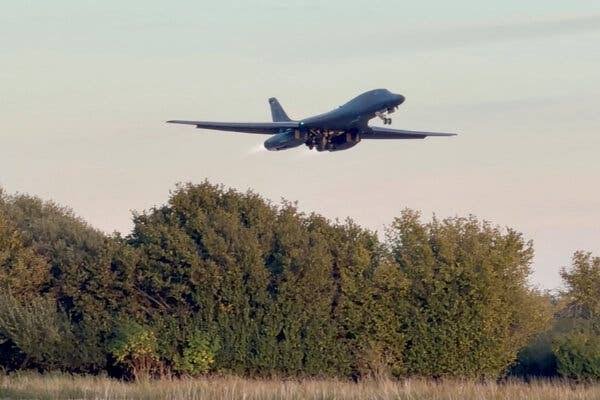 İngiltere, RAF Fairford Üssü olayının arkasında İran Devrim Muhafızları Ordusu olduğunu değerlendiriyor İngiltere, RAF Fairford Üssü olayının arkasında İran Devrim Muhafızları Ordusu olduğunu değerlendiriyor