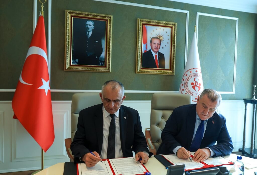 Milli Eğitim Bakanlığı ve TC Gençlik ve Spor Bakanlığı arasında protokol imzalandı Milli Eğitim Bakanlığı ve TC Gençlik ve Spor Bakanlığı arasında protokol imzalandı