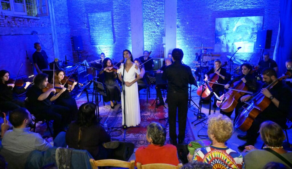 Lefkoşa Belediye Orkestrası ve Gigi’den “Bir Şehir, Bir Ses, Bir Gece” konseri