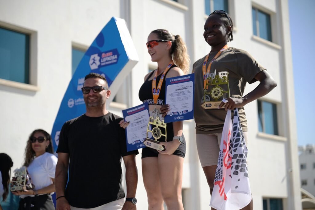 Lefkoşa Maratonunda dereceye girenlere ödülleri verildi Lefkoşa Maratonunda dereceye girenlere ödülleri verildi