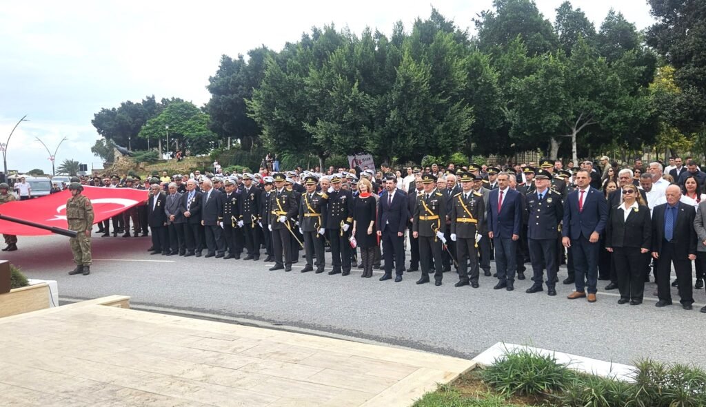 29 Ekim Cumhuriyet Bayramı ilçelerde de törenlerle kutlandı
