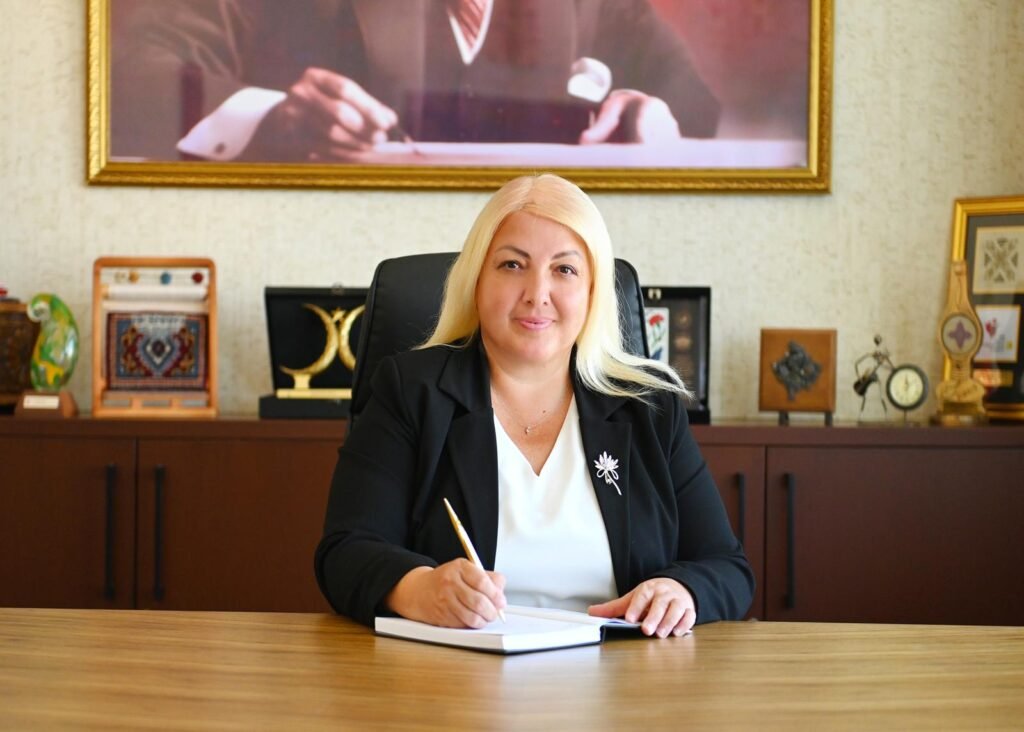 Tuğlu’dan Sarıçizmeli’nin açıklamalarına yanıt: “Devraldığımız sorunların görmezden gelinmesini doğru bulmuyoruz” Tuğlu’dan Sarıçizmeli’nin açıklamalarına yanıt: “Devraldığımız sorunların görmezden gelinmesini doğru bulmuyoruz”