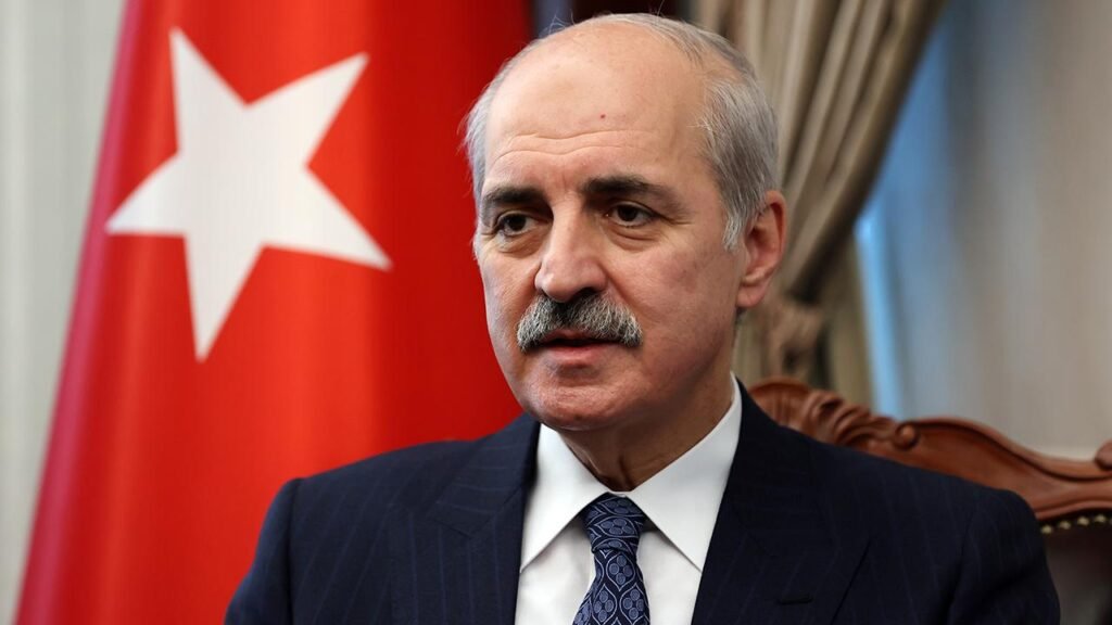 Kurtulmuş: “KKTC’ye uygulanan ambargolardan bir şekilde vazgeçmek zorunda kalacaklar” Kurtulmuş: “KKTC’ye uygulanan ambargolardan bir şekilde vazgeçmek zorunda kalacaklar”