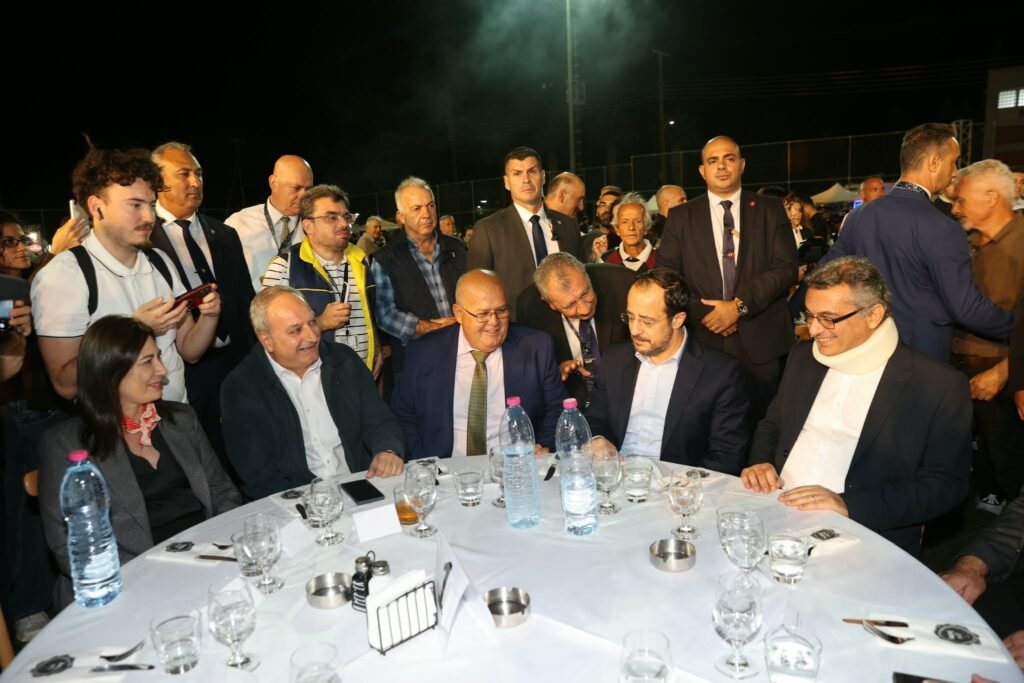 Barış Festivali’nde Rum lider suçlayıcı açıklamalar yaptı, Cumhurbaşkanı Erhürman atmosferi bozmamak için konuşmadı Barış Festivali’nde Rum lider suçlayıcı açıklamalar yaptı, Cumhurbaşkanı Erhürman atmosferi bozmamak için konuşmadı
