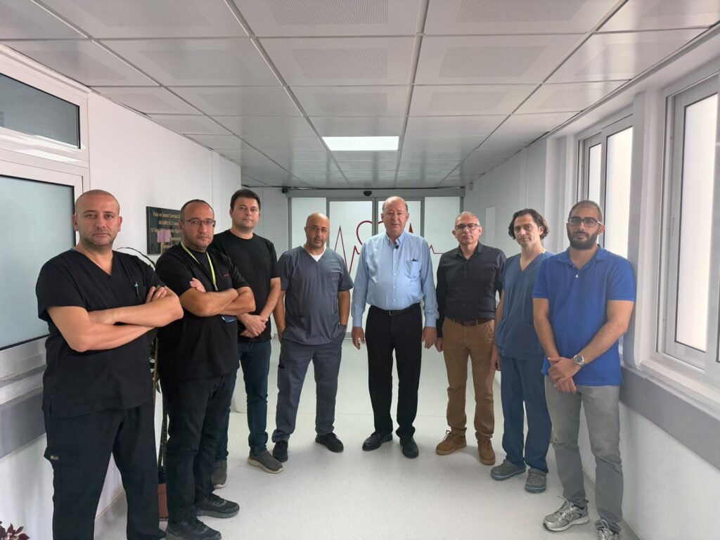 KKTC’de kalp cerrahisinde bir ilk: Robotik cerrahiyle mitral kapak ameliyatı yapıldı KKTC’de kalp cerrahisinde bir ilk: Robotik cerrahiyle mitral kapak ameliyatı yapıldı