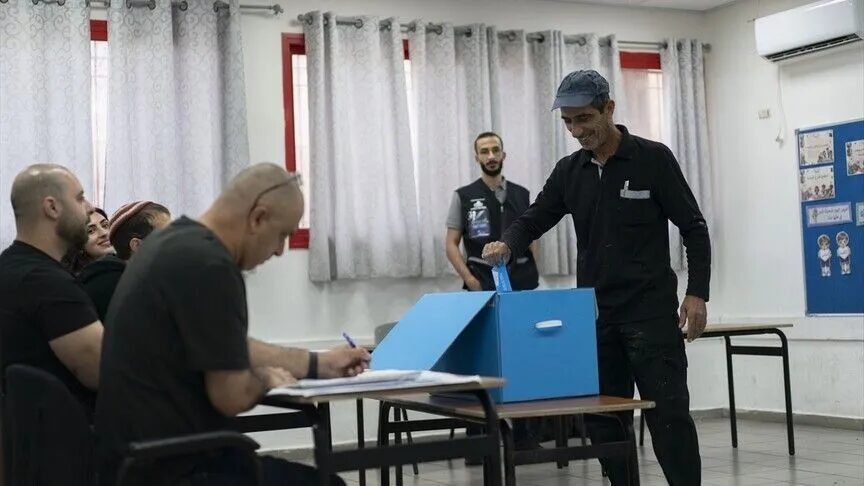 İsrail seçimlerinde “çift zarf” oyları hariç sandıkların hepsinin sayımı tamamlandı İsrail seçimlerinde "çift zarf" oyları hariç sandıkların hepsinin sayımı tamamlandı