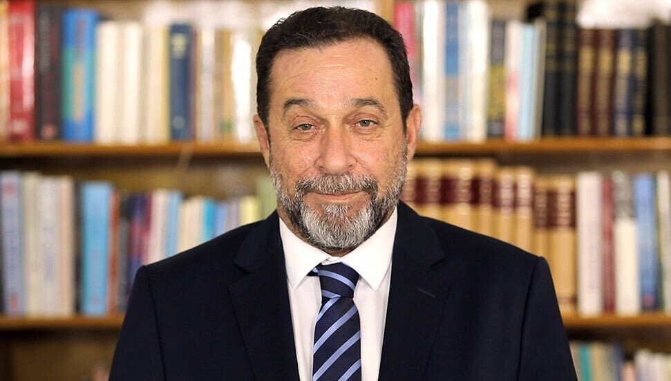Denktaş: “Kıbrıs sorunu siyasi zeminde değil, ekonomik iş birliği zemininde tartışılmalı” Denktaş: “Kıbrıs sorunu siyasi zeminde değil, ekonomik iş birliği zemininde tartışılmalı”